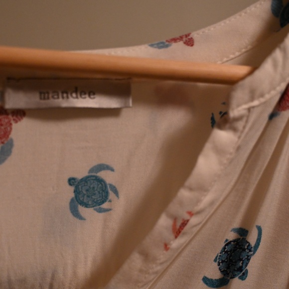 Mandee blouse with turtle print -medium - Picture 5 of 5